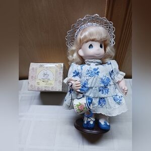 Precious Moments 1987#104817 "A Tub Full of Love" & 1995#1432 Garden of Friends